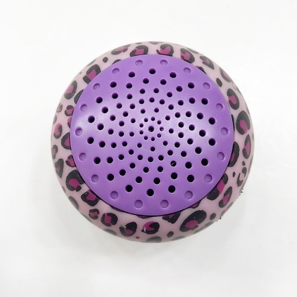 Mini purple leopard bluetooth speaker - Picture 2 of 5
